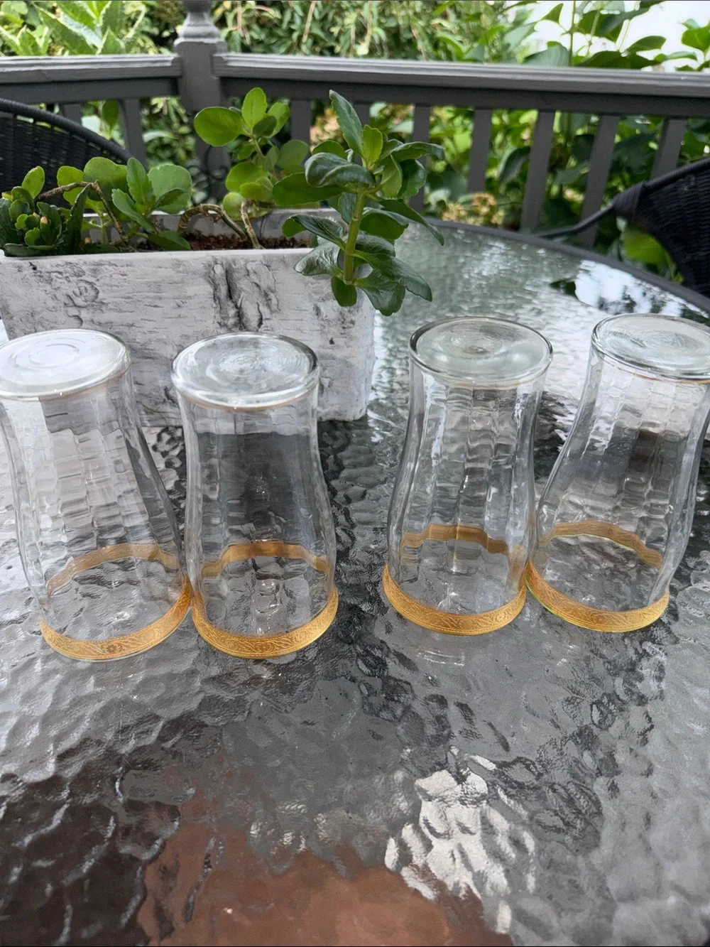 Vintage 1960’s set of 4 Clear Glass ice tea tumblers decorative Gold Rim